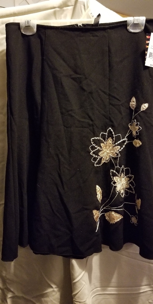 Black Kohl's mid length skirt Sz.3 Brand New!